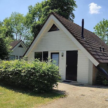 Vrijstaande Recreatiebungalow Met Slaapvide Posterholt Exterior foto